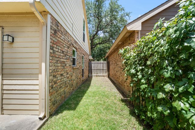 2960 Harbinger Lane, Dallas, TX 75287