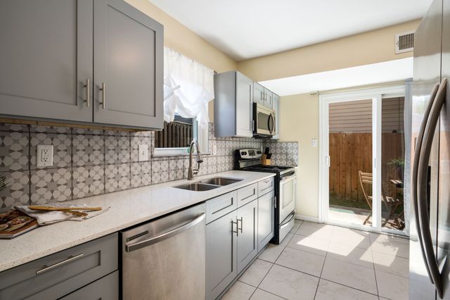 2960 Harbinger Lane, Dallas, TX 75287