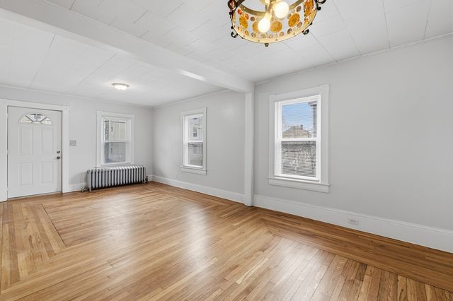 20 Adams St, New Bedford, MA 02746