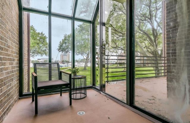 2001 Enterprise Avenue, League City, TX 77573