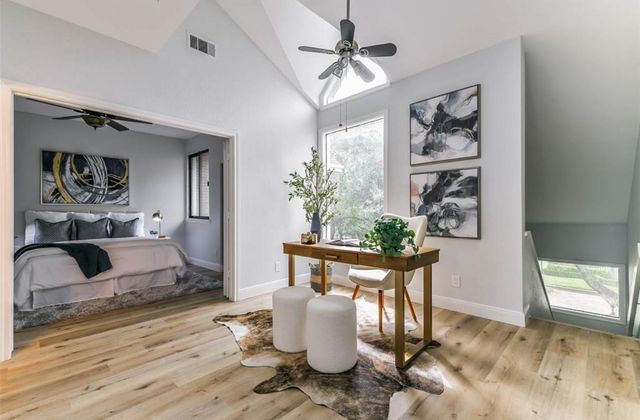 2001 Enterprise Avenue, League City, TX 77573