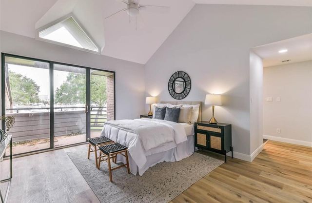 2001 Enterprise Avenue, League City, TX 77573