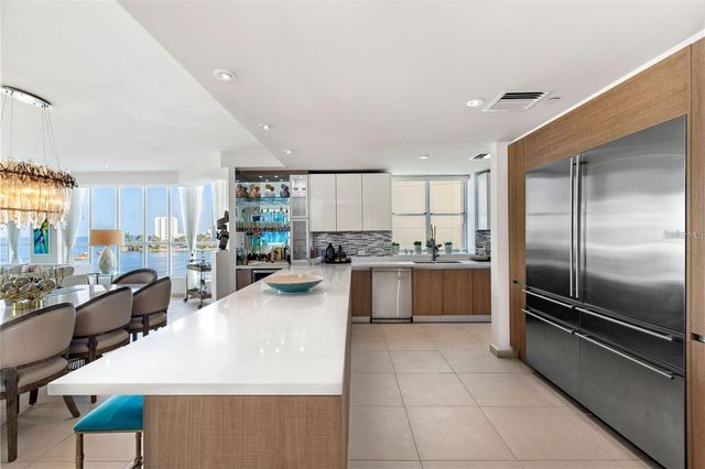 25 MUÑOZ RIVERA AVE 614, San Juan, PR 00901