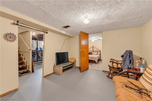 1030 W 29th Street, Lorain, OH 44052