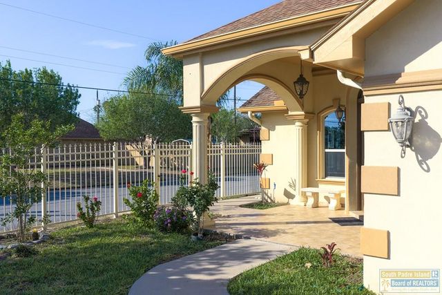 898 Champan St., San Benito, TX 78586