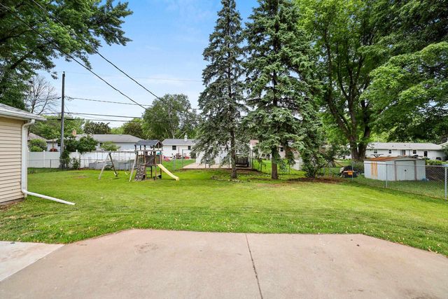 1014 WESTWOOD DRIVE, De Pere, WI 54115