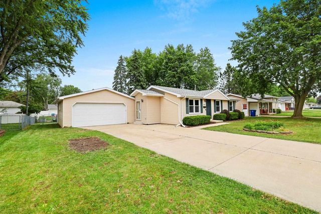 1014 WESTWOOD DRIVE, De Pere, WI 54115