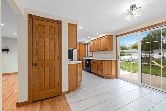 1014 WESTWOOD DRIVE, De Pere, WI 54115