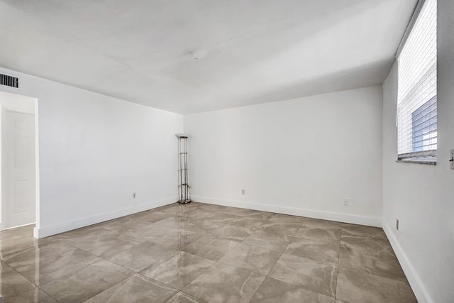 1801 S Treasure Drive 528, North Bay Village, FL 33141