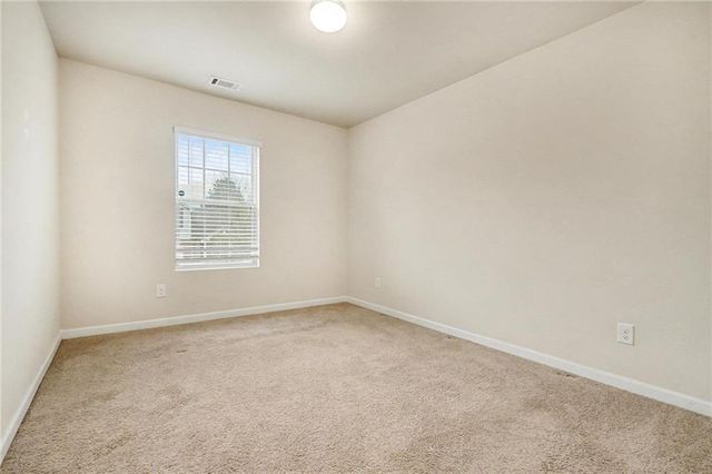 418 Lake Ridge Ln, Fairburn, GA 30213