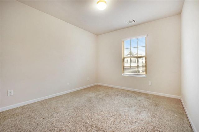 418 Lake Ridge Ln, Fairburn, GA 30213