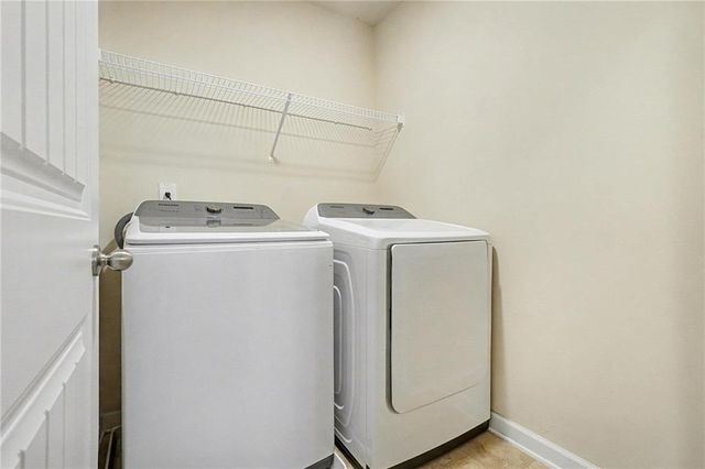 418 Lake Ridge Ln, Fairburn, GA 30213