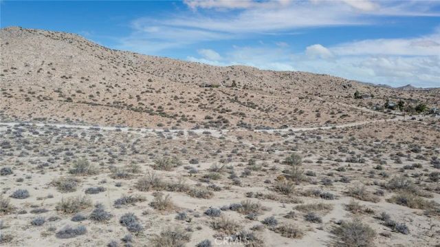 50565 BURNS CANYON, Pioneertown, CA 92252