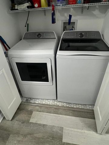 8423 EDGEWATER BOULEVARD, Tampa, FL 33615