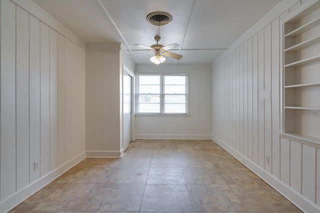 4935 ROBINDALE LN, Memphis, TN 38117