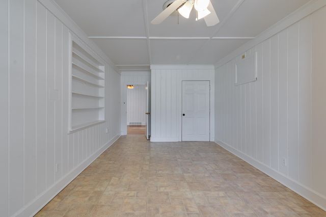 4935 ROBINDALE LN, Memphis, TN 38117