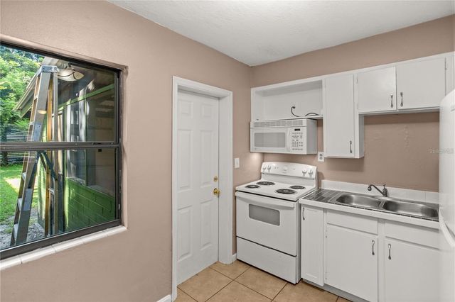 2150 NE 3RD STREET, Ocala, FL 34470