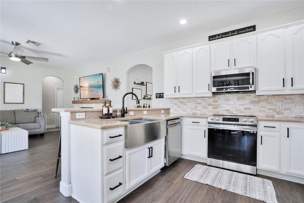 Image 25 of property listing at 1143 WILLOW BRANCH DRIVE, Orlando, FL 32828