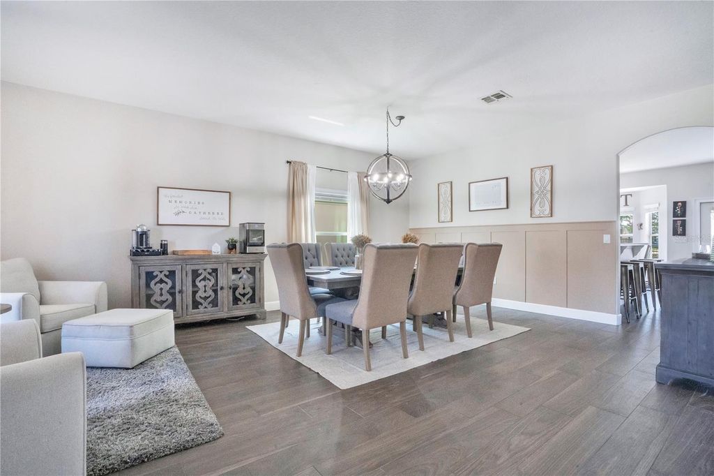 Image 5 of property listing at 1143 WILLOW BRANCH DRIVE, Orlando, FL 32828
