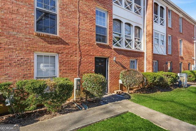 1166 Booth Road SW 202, Marietta, GA 30008