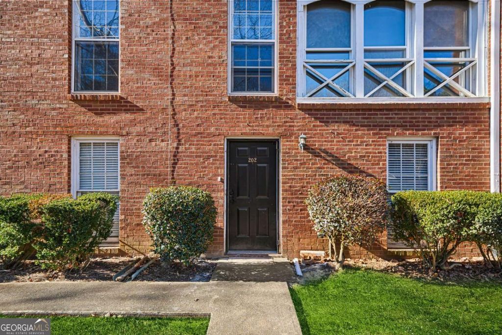 1166 Booth Road SW 202, Marietta, GA 30008