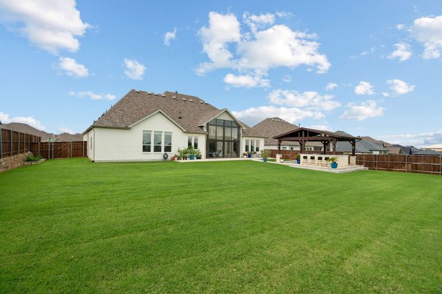 11416 Hickory Falls Drive, Argyle, TX 76226
