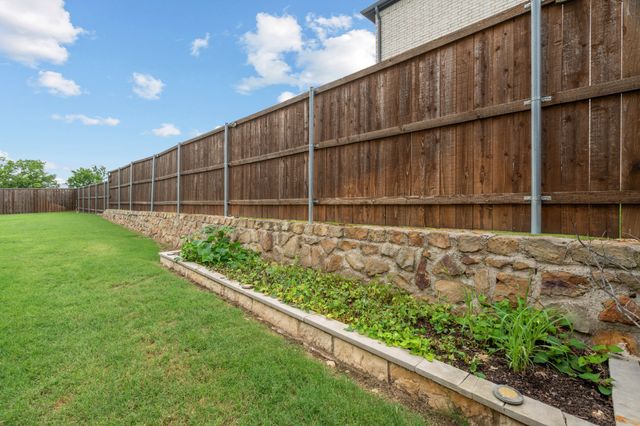11416 Hickory Falls Drive, Argyle, TX 76226