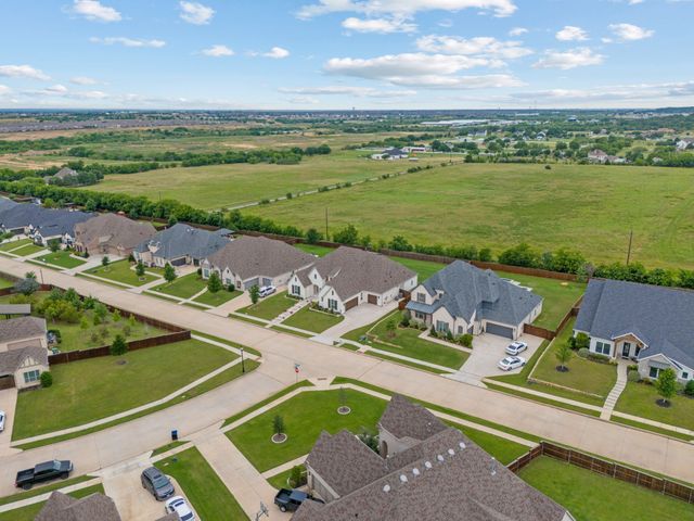 11416 Hickory Falls Drive, Argyle, TX 76226