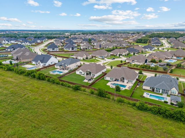 11416 Hickory Falls Drive, Argyle, TX 76226