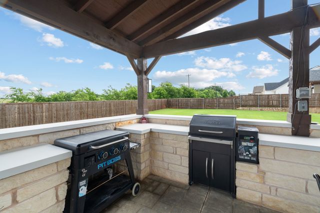 11416 Hickory Falls Drive, Argyle, TX 76226