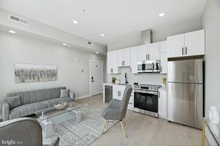 2213 M St NE Unit 5, Washington, DC 20002