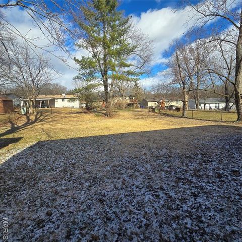 1835 San Pedro Lane, Fenton, MO 63026