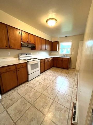 7 CIRCLE DR, Berryville, VA 22611