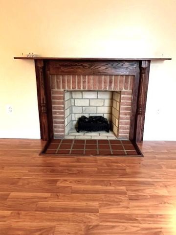 7 CIRCLE DR, Berryville, VA 22611