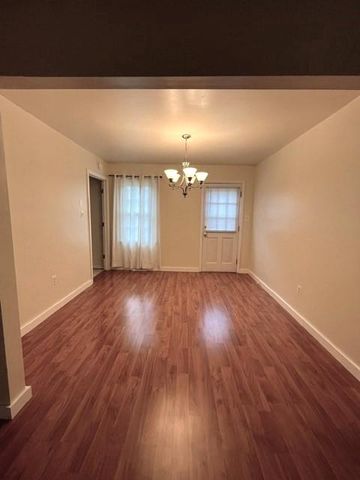 7 CIRCLE DR, Berryville, VA 22611