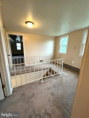7 CIRCLE DR, Berryville, VA 22611