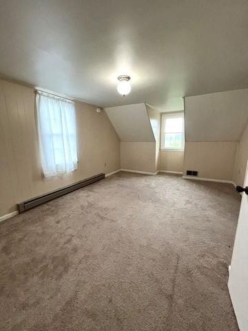 7 CIRCLE DR, Berryville, VA 22611