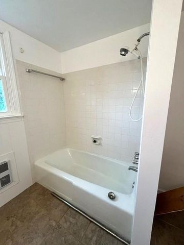 7 CIRCLE DR, Berryville, VA 22611