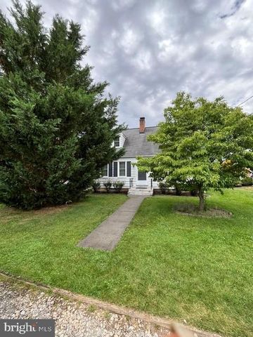 7 CIRCLE DR, Berryville, VA 22611