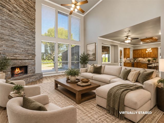 930 Lakeridge Drive, Lavon, TX 75166