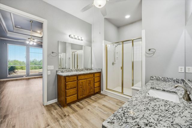 930 Lakeridge Drive, Lavon, TX 75166