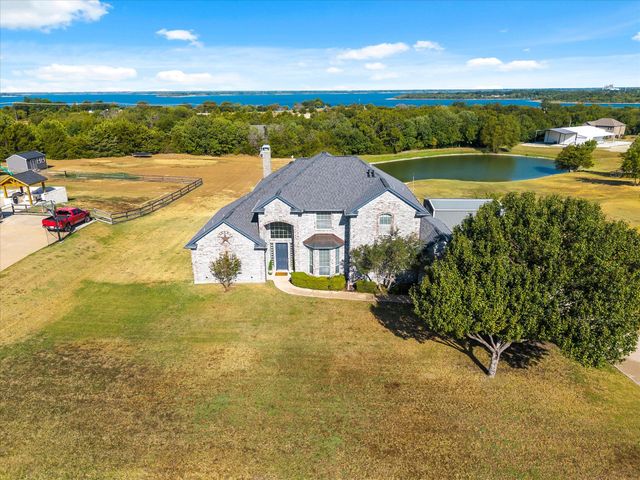 930 Lakeridge Drive, Lavon, TX 75166