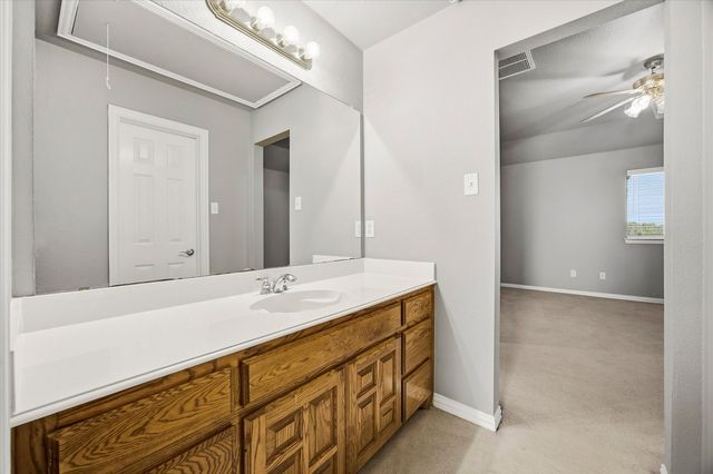 930 Lakeridge Drive, Lavon, TX 75166