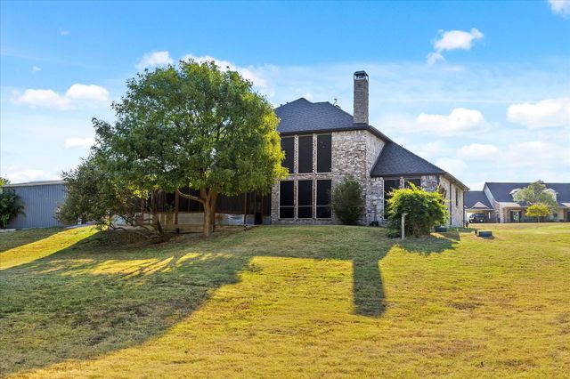 930 Lakeridge Drive, Lavon, TX 75166