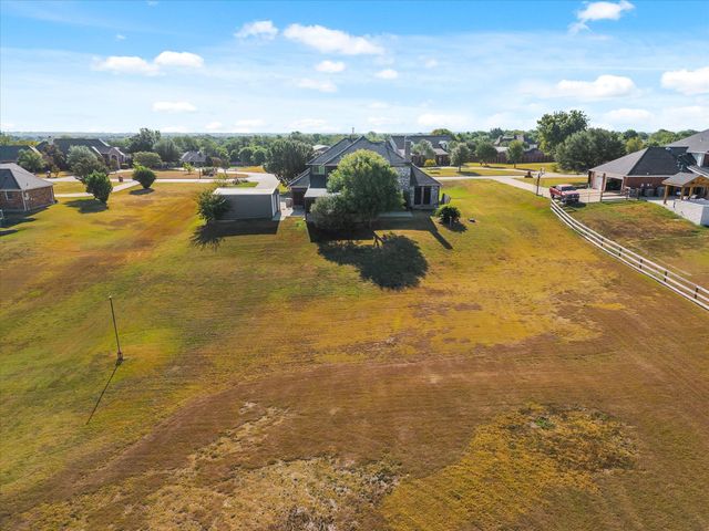 930 Lakeridge Drive, Lavon, TX 75166