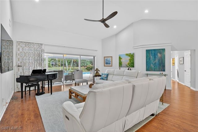 2248 Prince LN, Naples, FL 34112