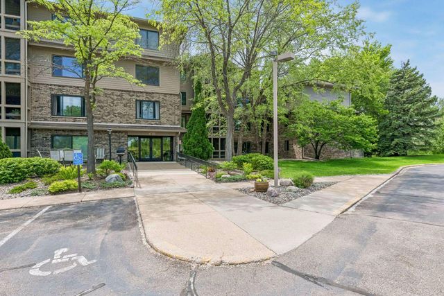 3801 W 98th Street 209, Bloomington, MN 55431