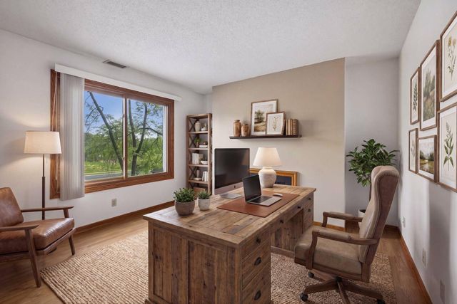 3801 W 98th Street 209, Bloomington, MN 55431
