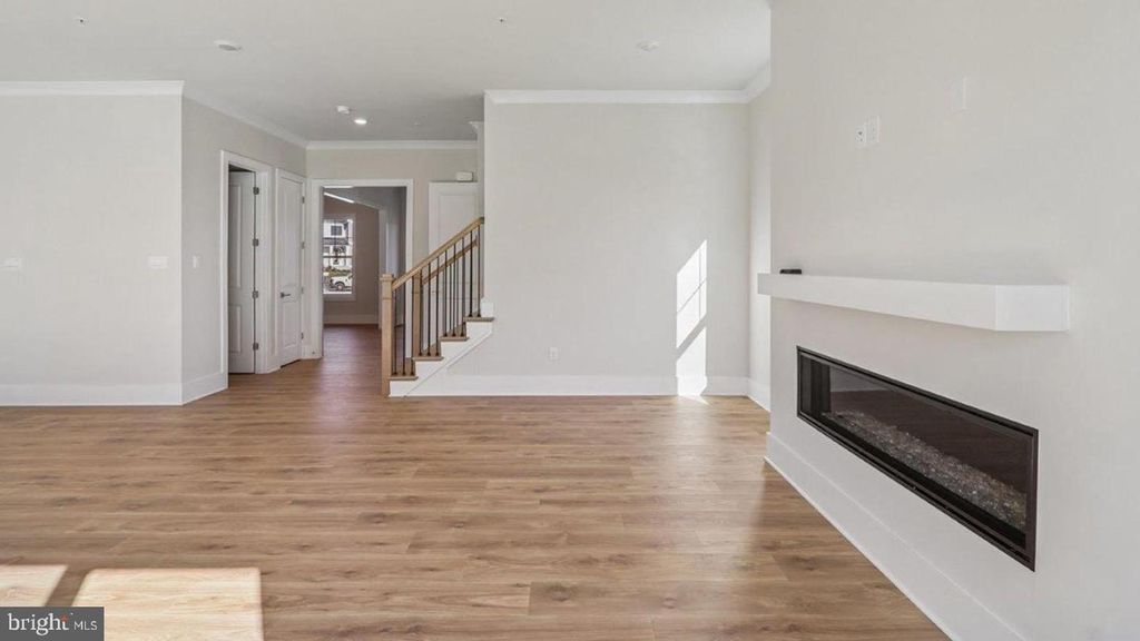 Image 15 of property listing at 16503 GOLDEN CROWN DR, Upper Marlboro, MD 20774