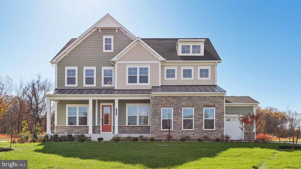 Image 2 of property listing at 16503 GOLDEN CROWN DR, Upper Marlboro, MD 20774